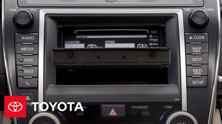 Does Toyota Entune play DVD?