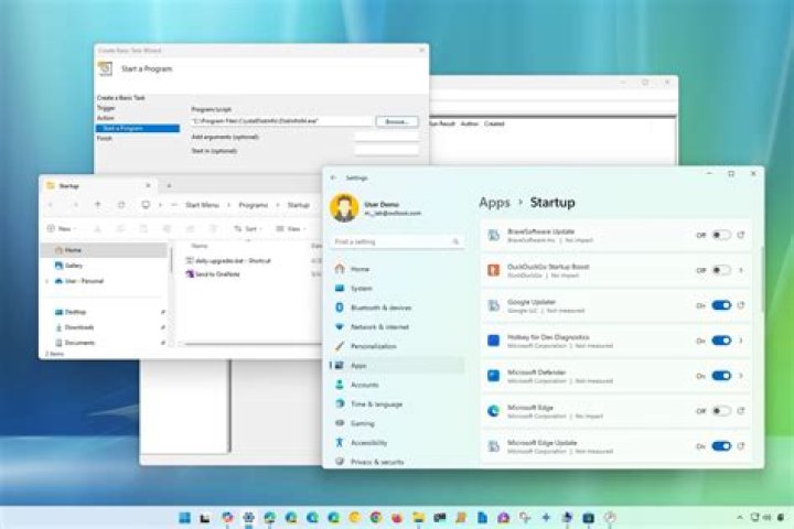 How do I automatically start a program in Windows 7 for all users?