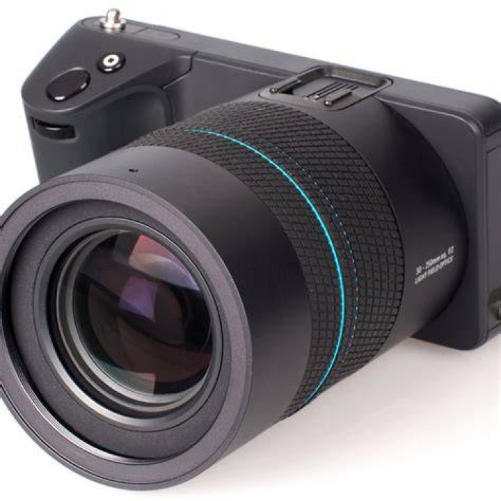 How does a plenoptic camera work?