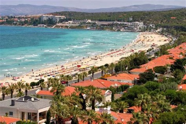 Is Cesme worth visiting?